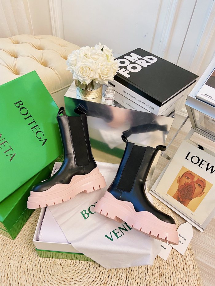 Bottega Veneta Boots 32