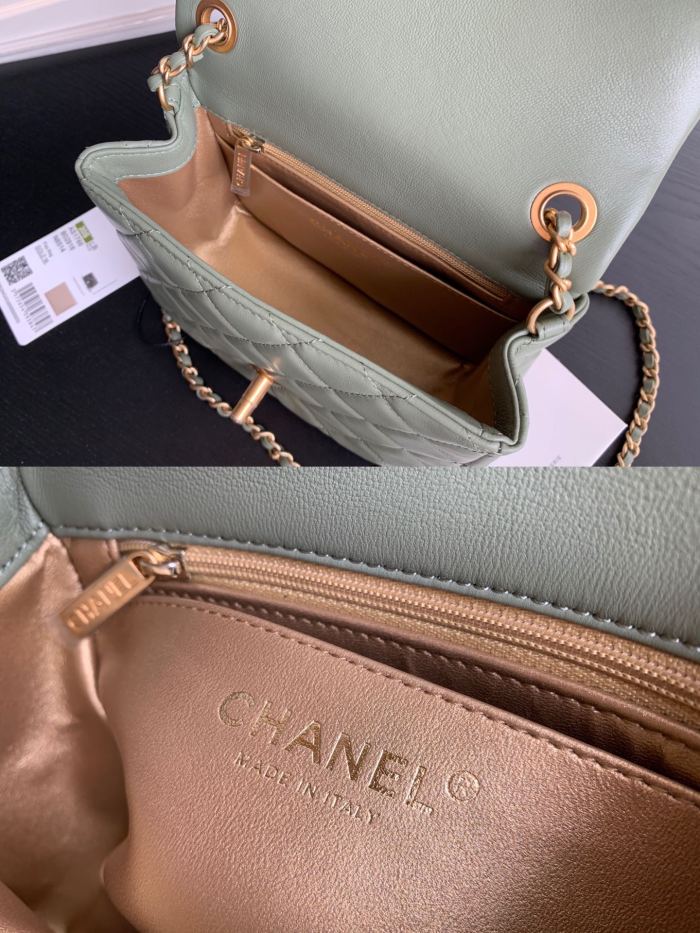 Handbag Chanel size 17 cm