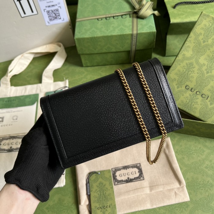 Handbag Gucci 696817 size 19x 11x 5 cm