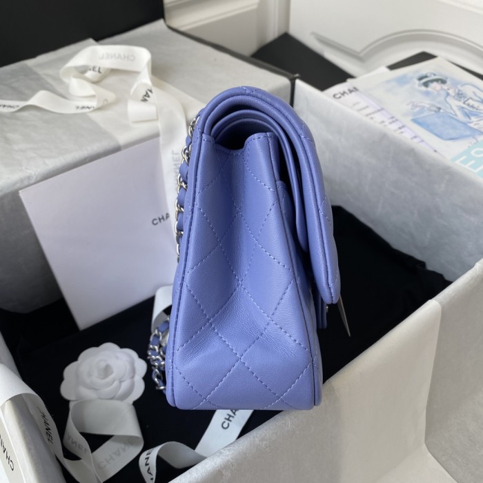 Handbag Chanel A01112 size 15.5x25.5x6.5 cm