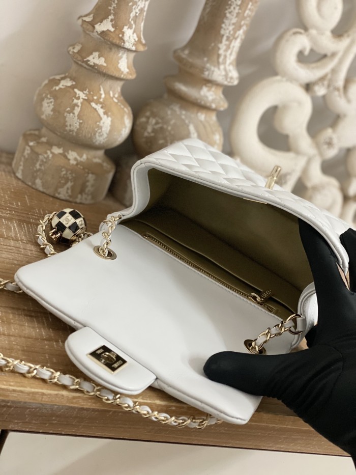 Handbag Chanel size 18*7*13 cm