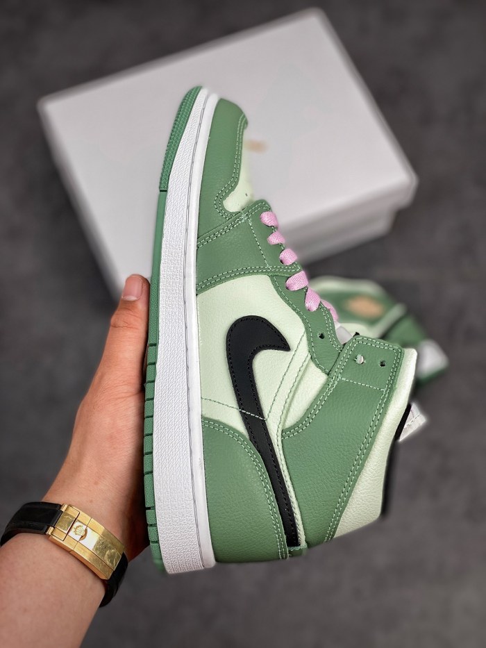 Jordan 1 Mid Dutch Green (W)