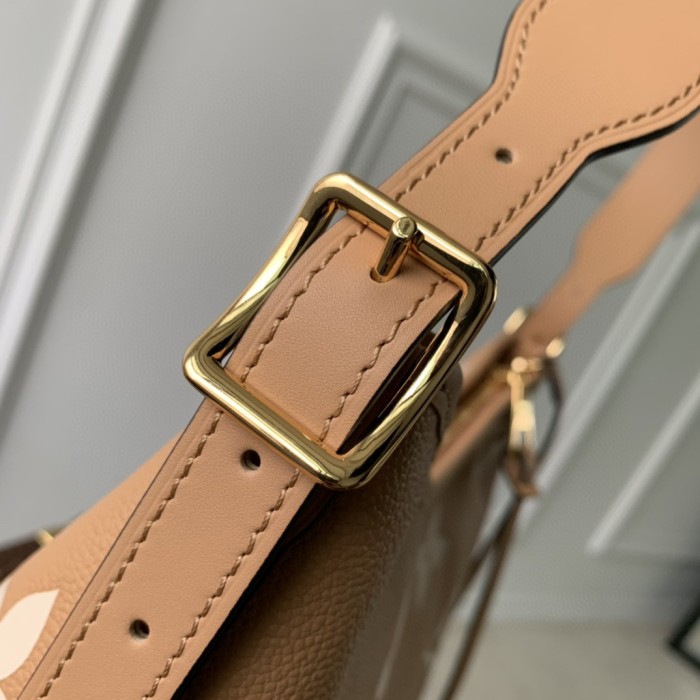 Handbag Louis Vuitton M46293 size 29cmx 24cmx 12cm