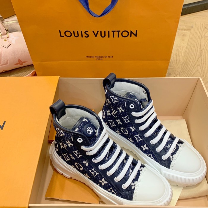 Louis Vuitton LV SQUAD TRAINER BOOTS 5
