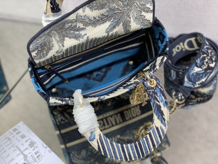 Handbag Dior size 24 cm