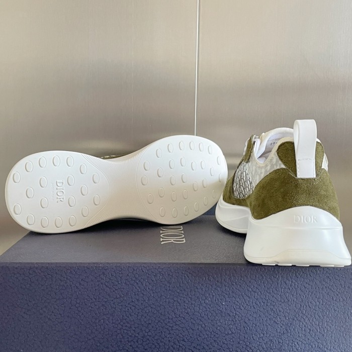 Dior B25 Runner Olive