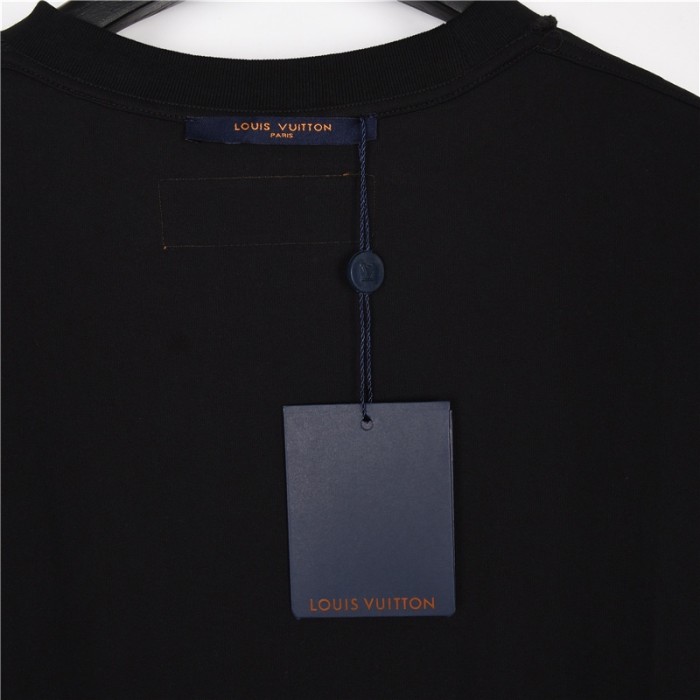 Clothes Louis Vuitton 209