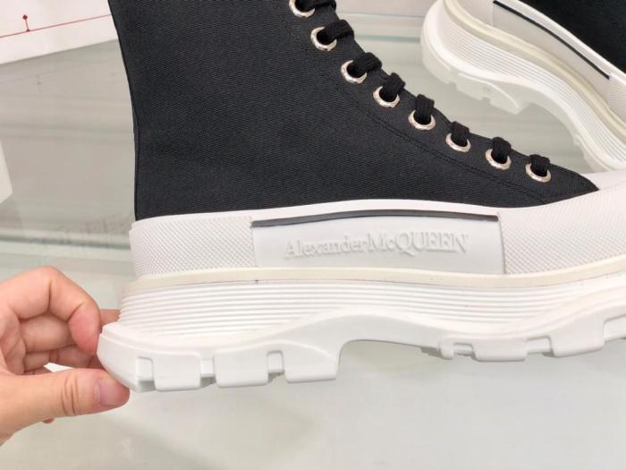 Alexander McQueen Tread Slick Lace Up Boot Black White (W)