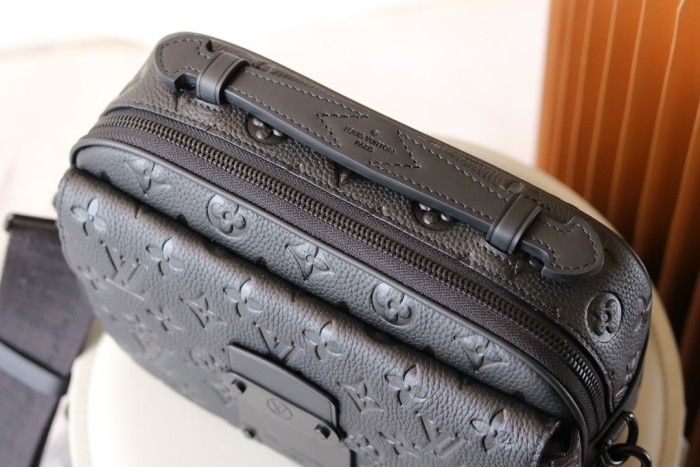 Handbag Louis Vuitton M45863 M45806 M58489 size:22x18x8cm