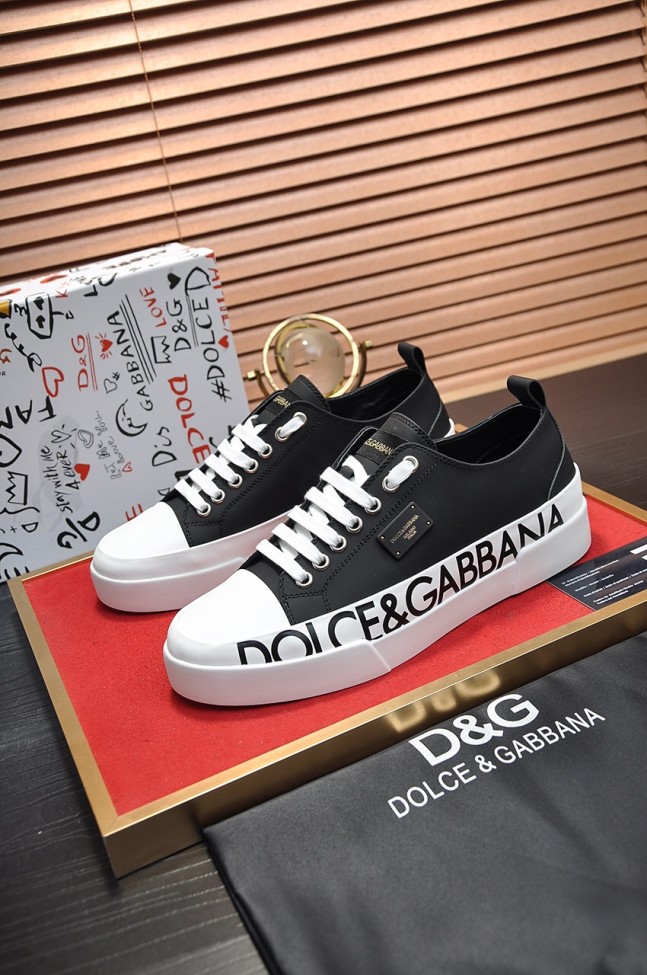 Dolce & Gabbana Low Tops Sneakers 110