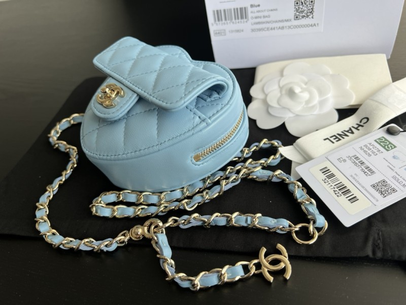 Handbag Chanel size 11 cm