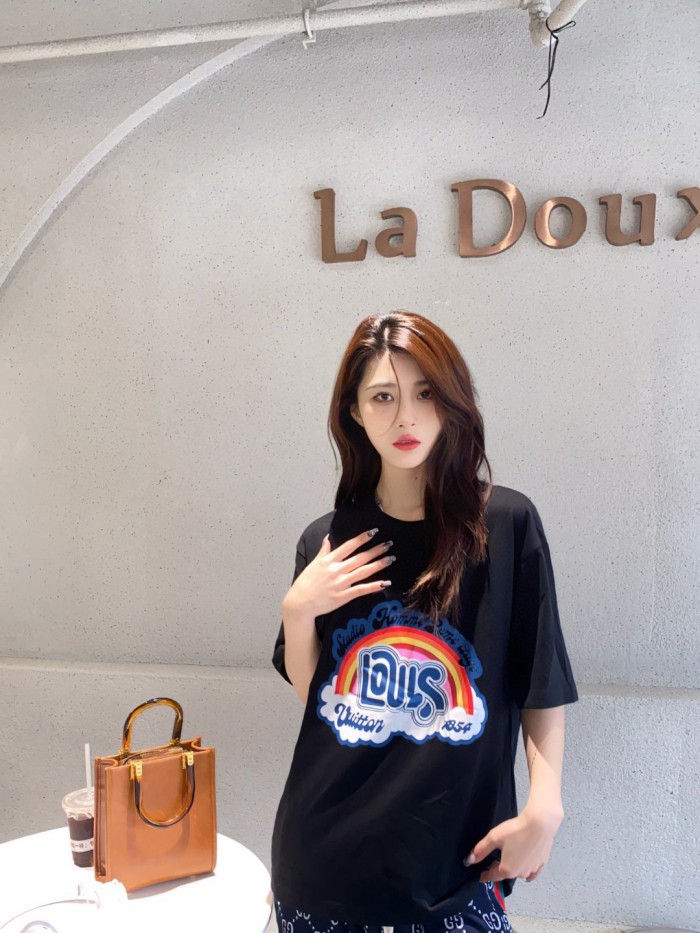 Clothes Louis Vuitton 443