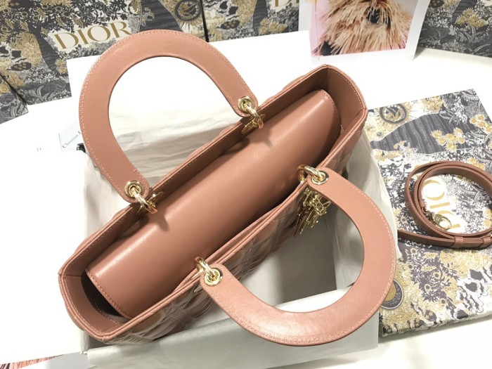 Handbag Dior M0566 size 32*25*11 cm