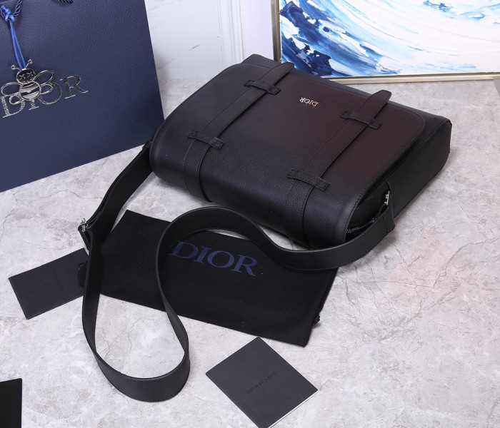 Handbag Dior 93344 size 34*25*5.5 cm