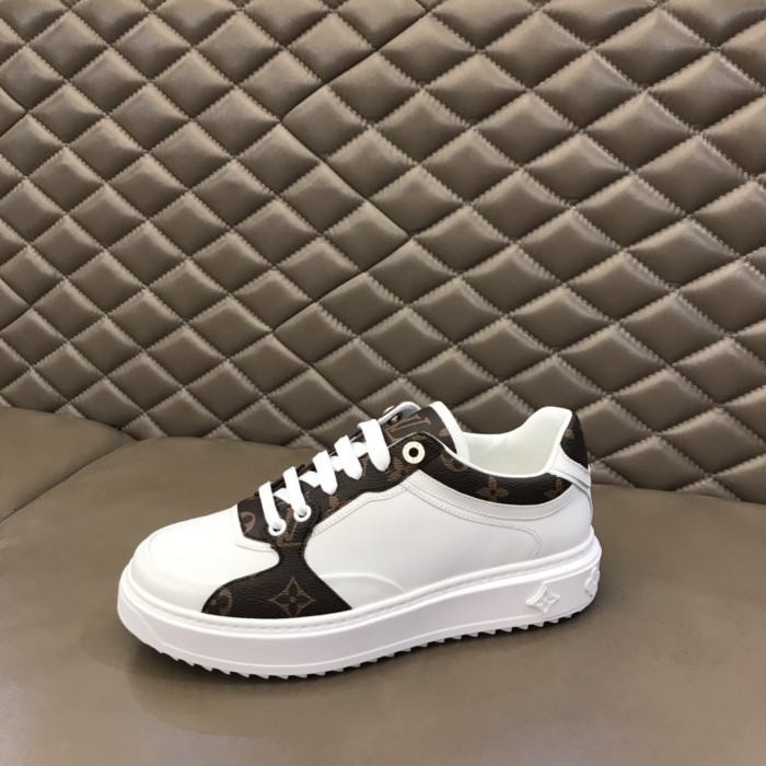Louis Vuitton Low Top sneaker 76