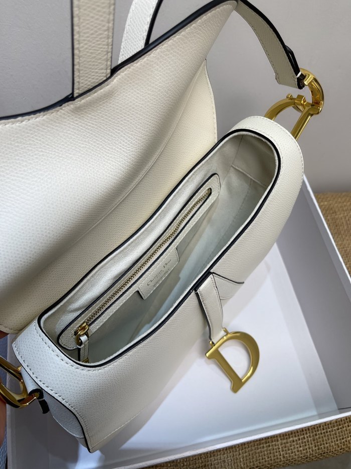 Handbag Dior size 25.5 x 20 x 6.5 cm