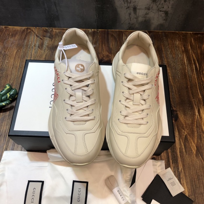 Gucci Rhyton sneaker 56