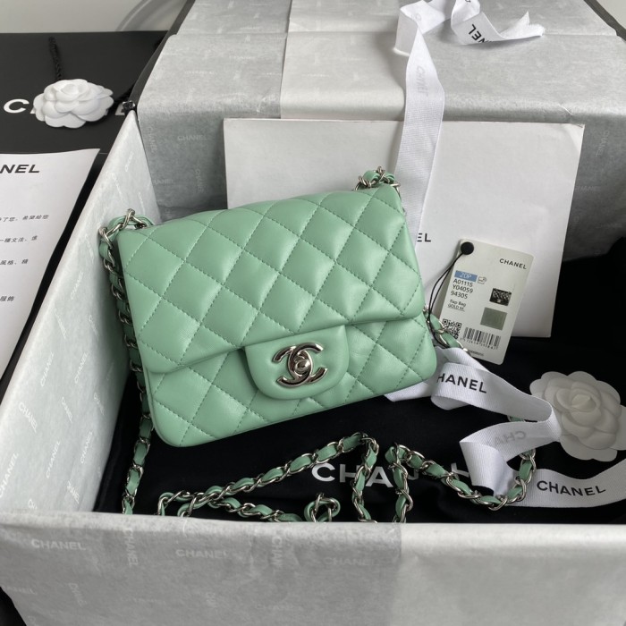 Handbag Chanel size 17 cm