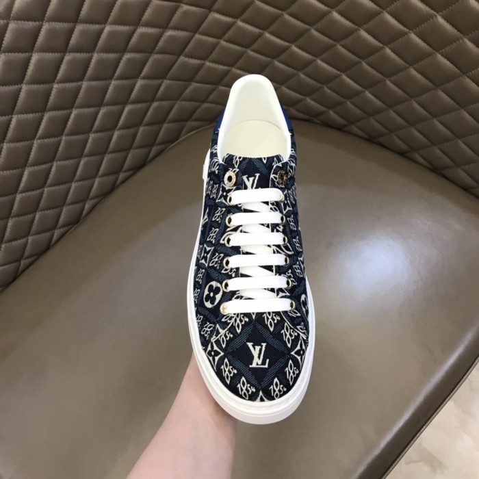 Louis Vuitton Low Top sneaker 42