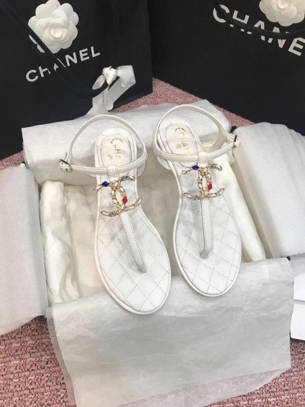 Chanel Slides 50