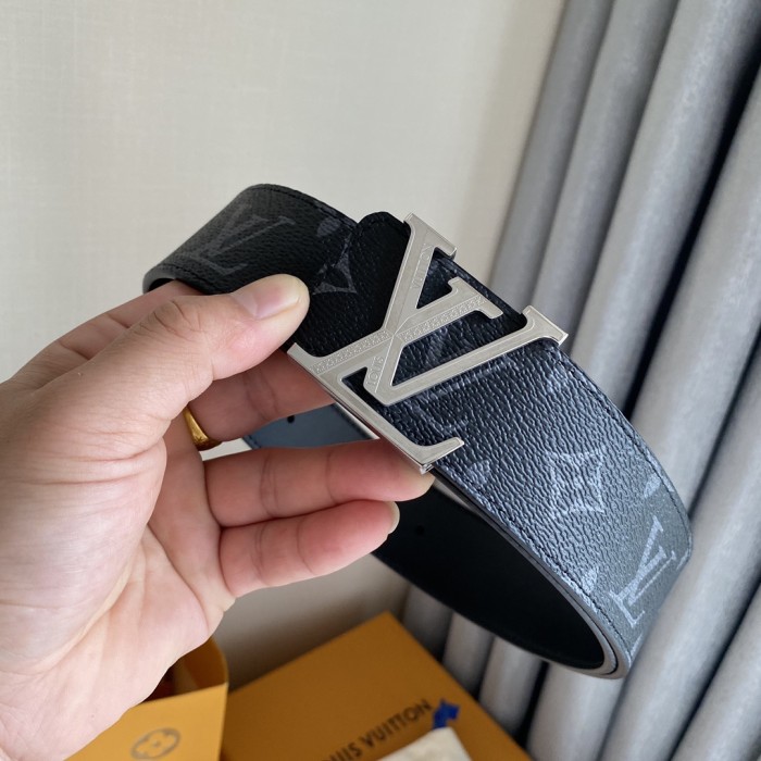 Louis Vuitton Belt 13 (width 4cm)