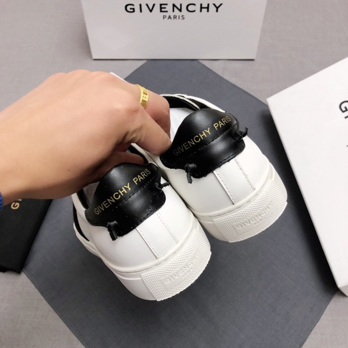 Givenchy Urban Street Logo-print Leather Sneakers 29