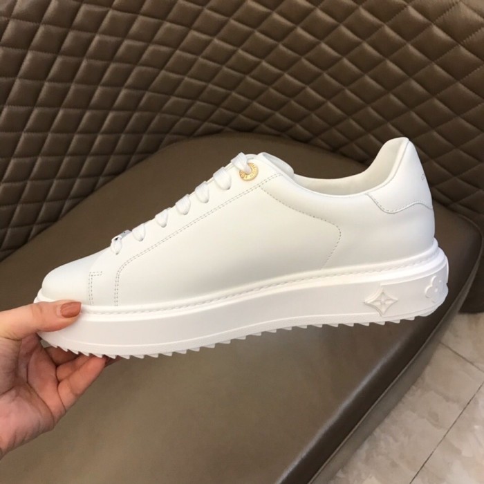 Louis Vuitton Low Top sneaker 26