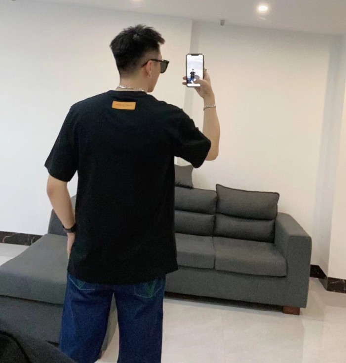 Clothes Louis Vuitton 406