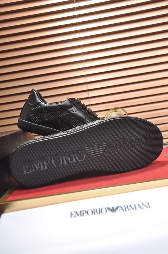 Armani Low Top Sneaker 35