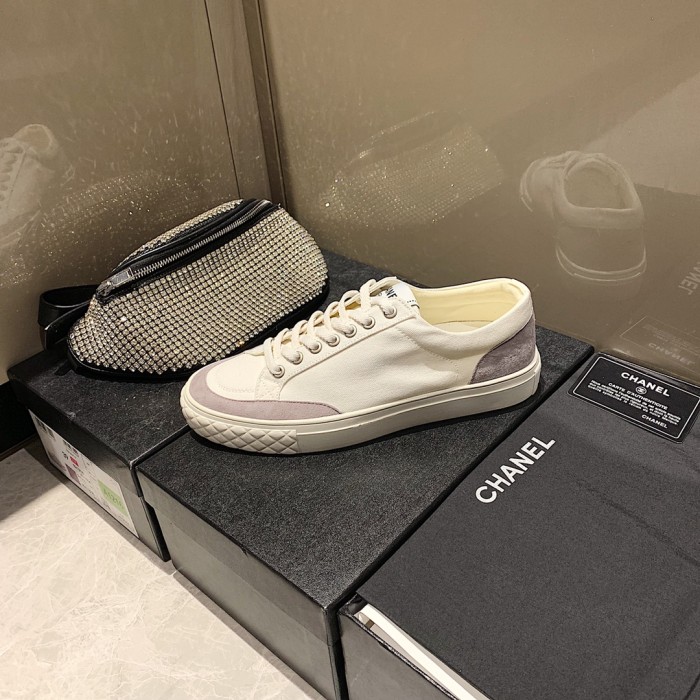 Chanel sneaker 1