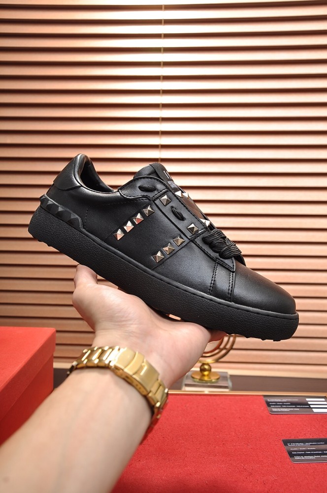 Valentino Garavani Rockstud Untitled calfskin sneaker 8