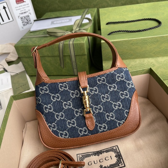 Handbag Gucci 637092 size 19*13*3 cm