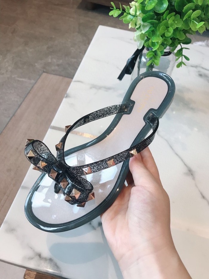 VALENTINO GARAVANI Rockstud WOMEN 35