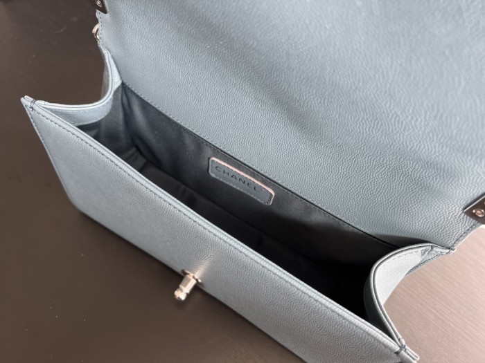 Handbag Chanel size 25 cm