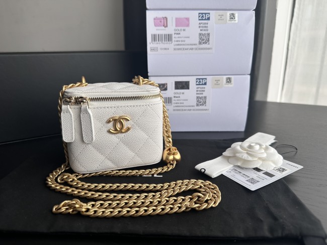 Handbag Chanel 3203 size 11cmx8.5cmx7 cm