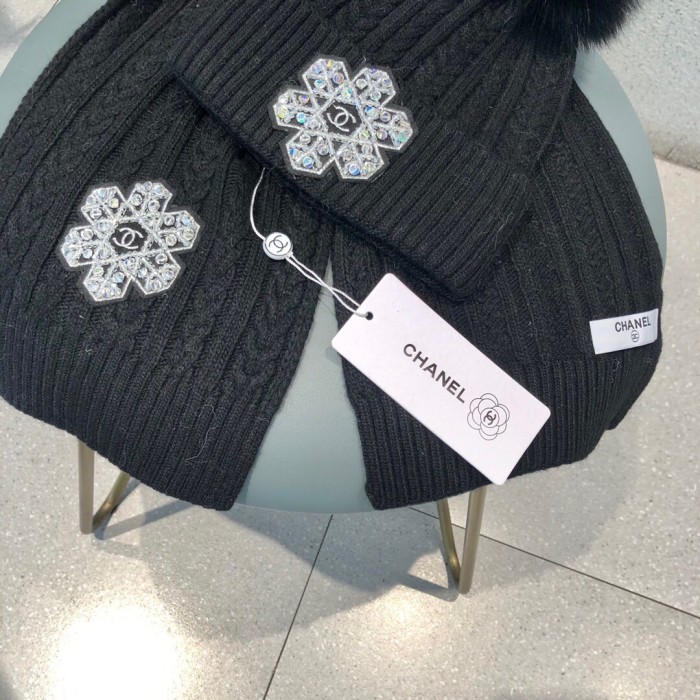 Hat & Scarf Chanel 3