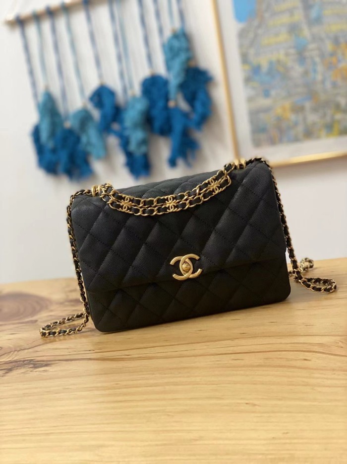 Handbag Chanel 3633 size 16*23*11.5 cm