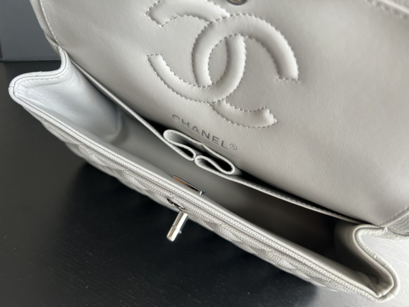 Handbag Chanel size 23 cm