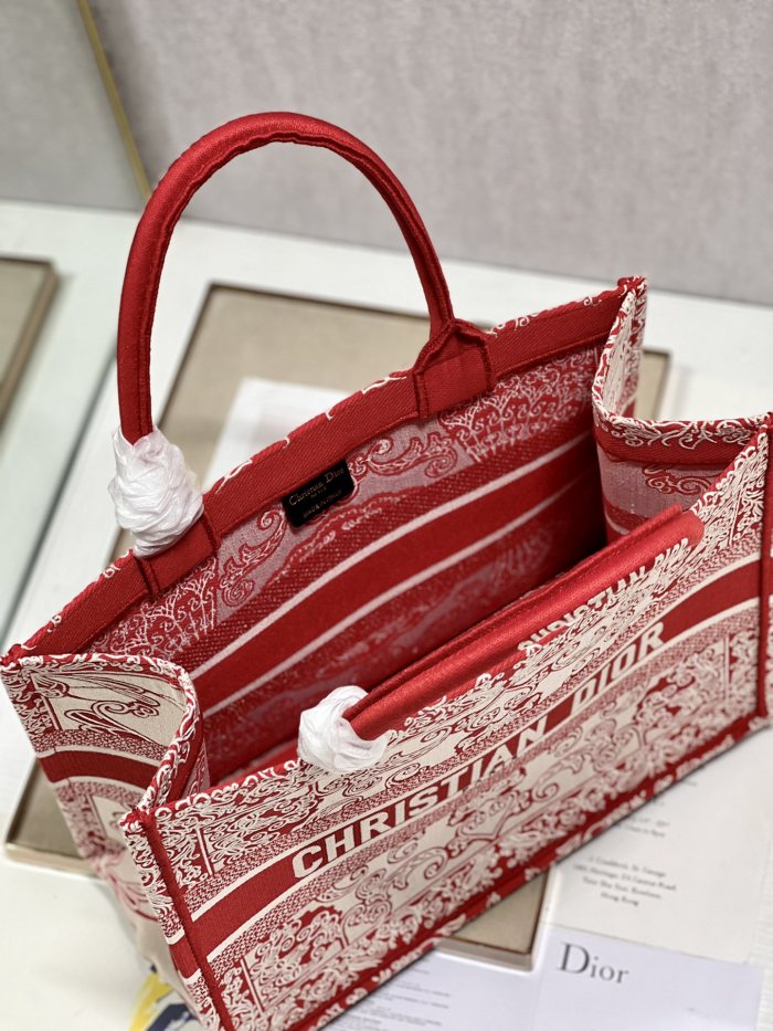 Handbag Dior 1286 size 36×28 cm