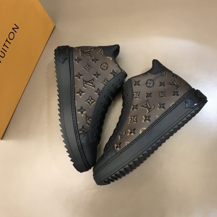 Louis Vuitton High Top sneaker 1