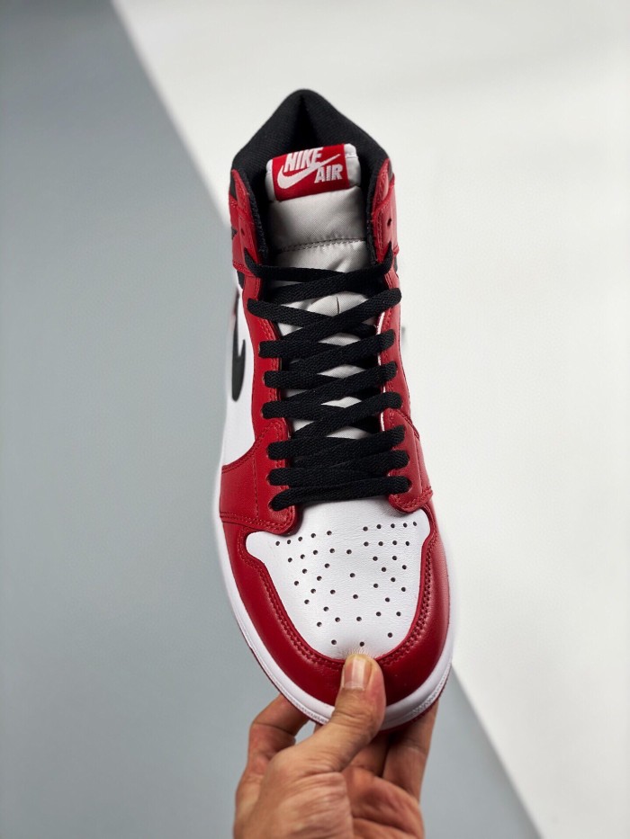 Jordan 1 Retro Chicago (2015)