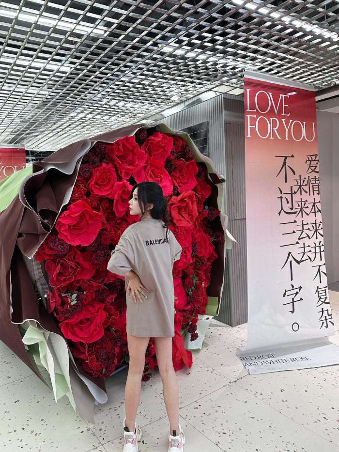 Clothes Balenciaga 275