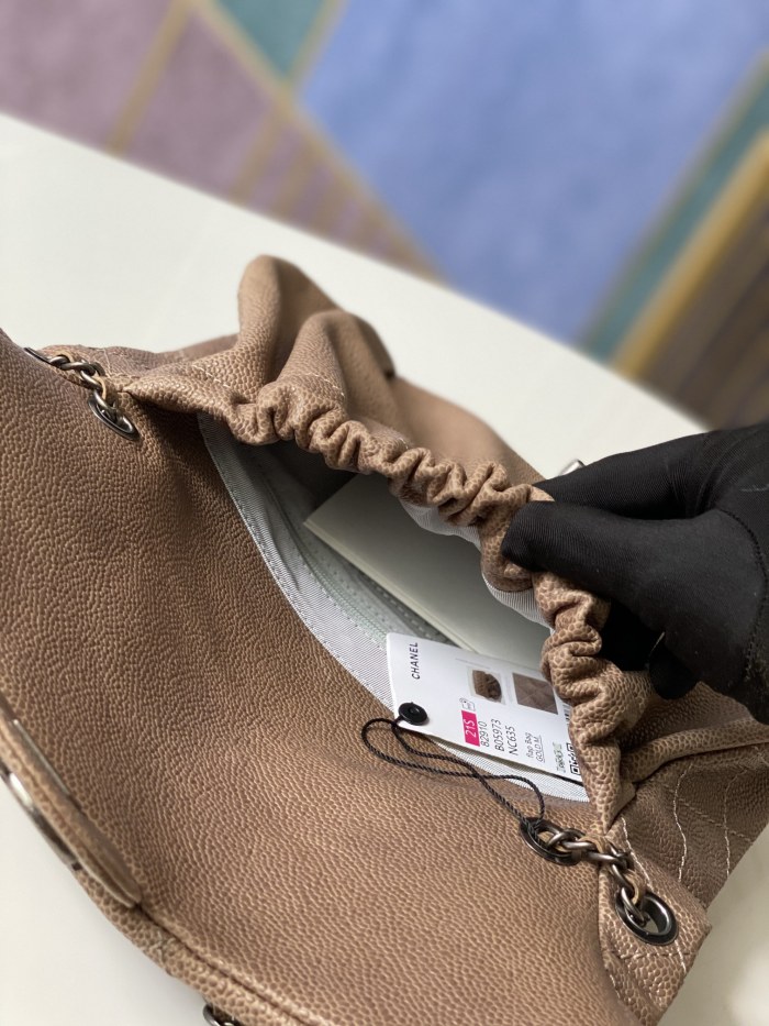 Handbag Chanel 82910 size 30 18 4 cm