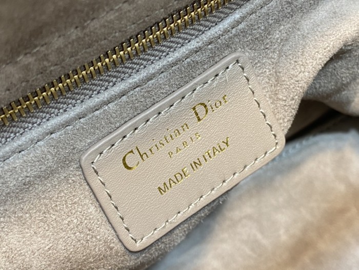 Handbag Dior size 24 cm