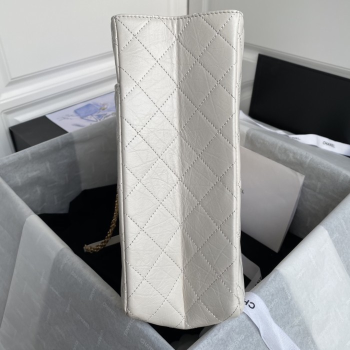 Handbag Chanel AS6611 size 35 26 11 cm