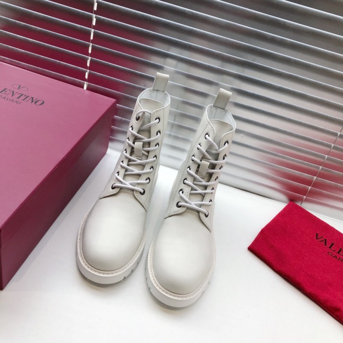 VALENTINO GARAVANI Roman Stud BOOT WOMEN 28