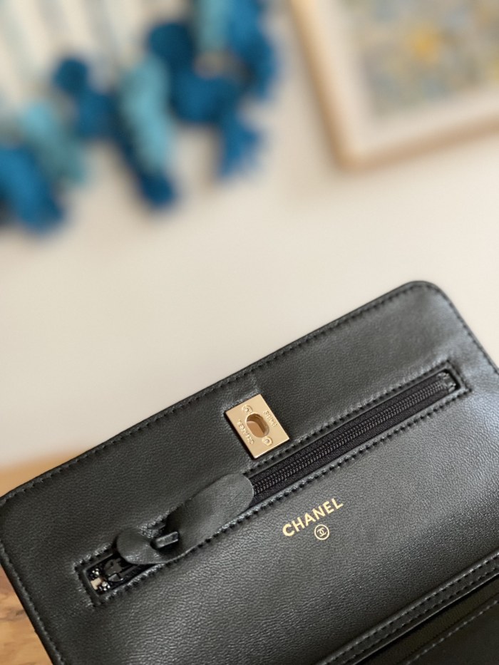 Handbag Chanel 81240 size 19 cm