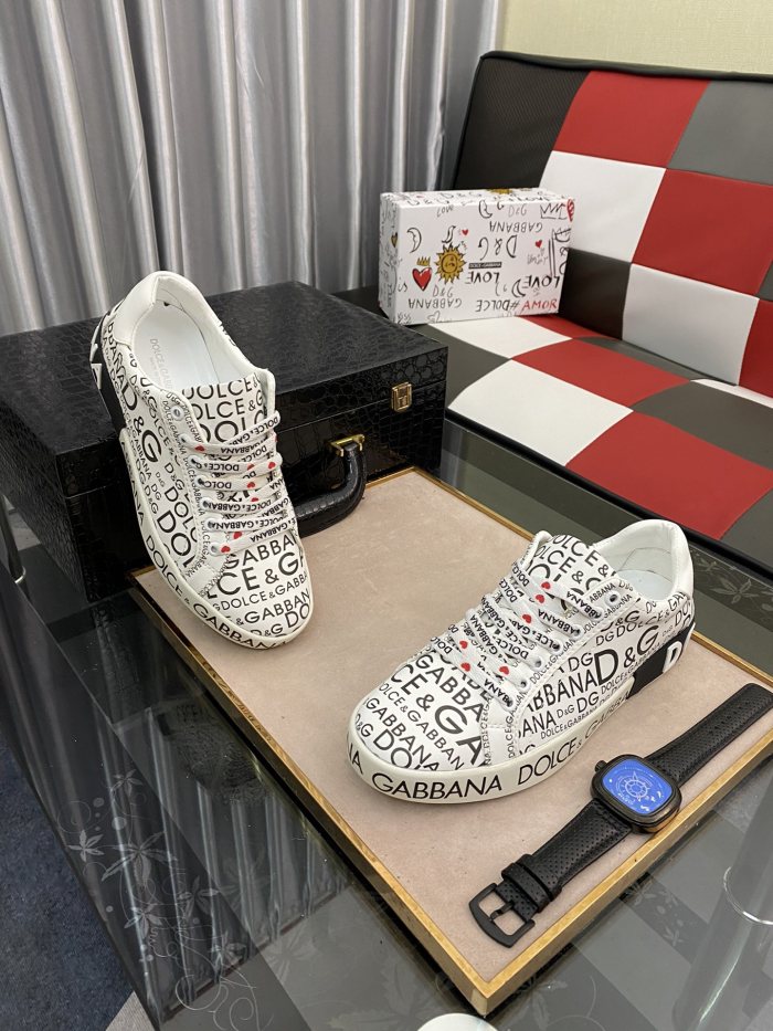 Dolce & Gabbana Low Tops Sneakers 108