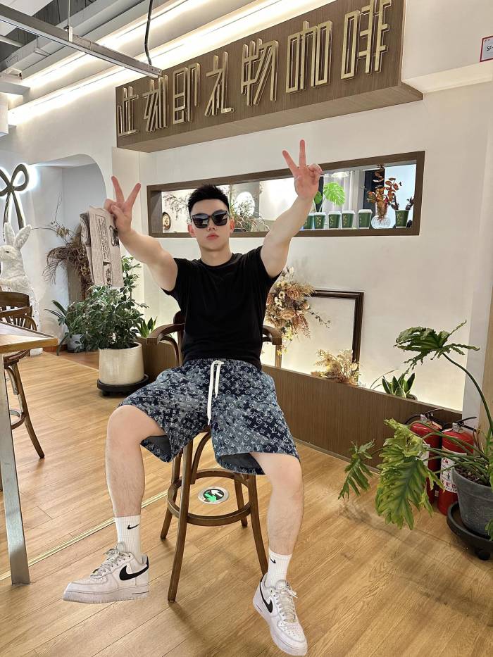 Clothes Louis Vuitton 346