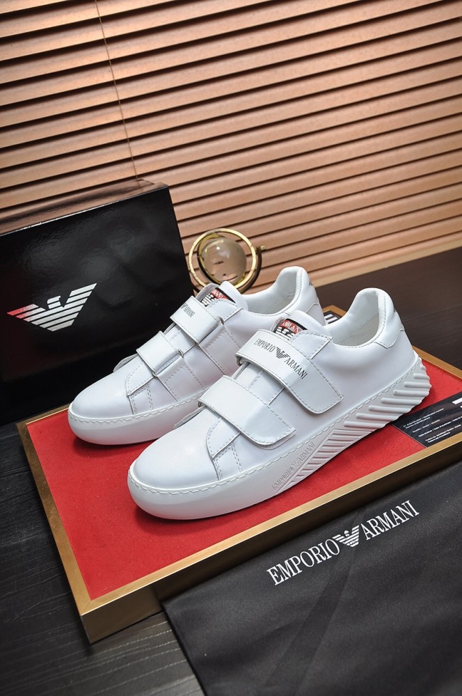 Armani Low Top Sneaker 33